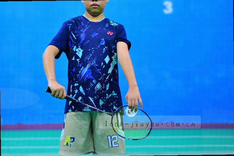 罗本弧线绕过人墙飞入死角